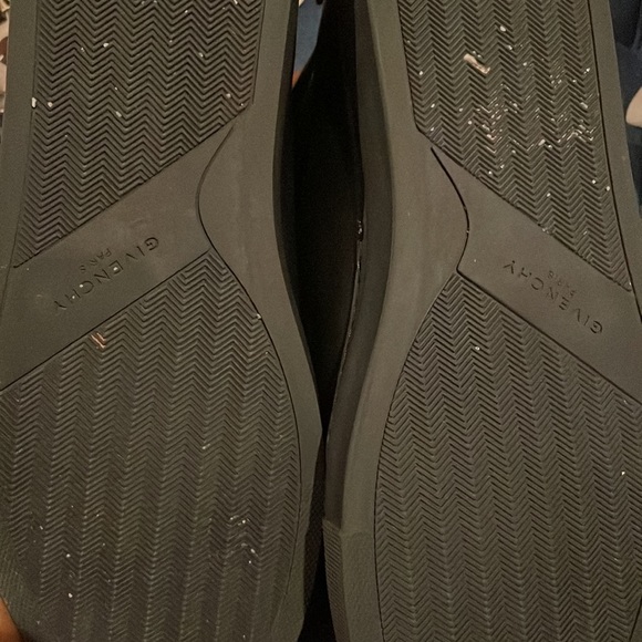 Slightly Used Shoes Great Condition size 43 - Picture 5 of 9